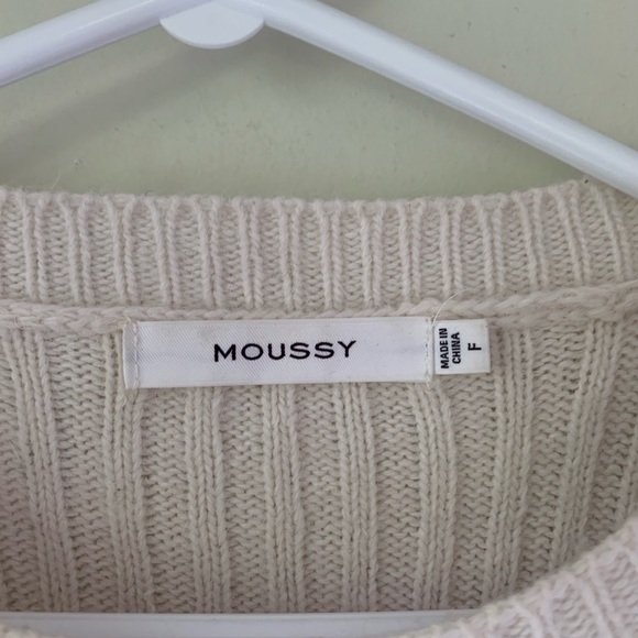 Moussy Cream Ribbed Knit Wool Sweater - Picture 2 of 6